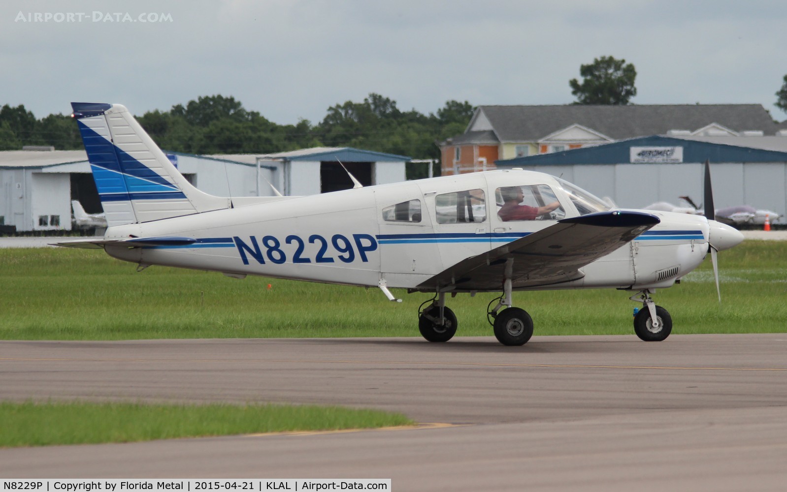N8229P, 1980 Piper PA-28-181 C/N 28-8090330, PA-28-180