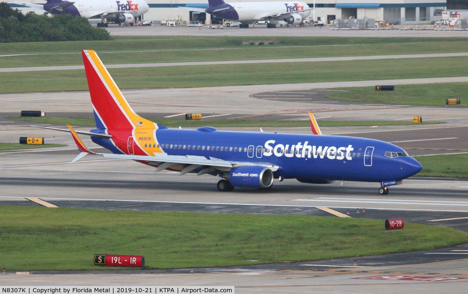 N8307K, 2012 Boeing 737-8H4 C/N 36987, WN 737-800