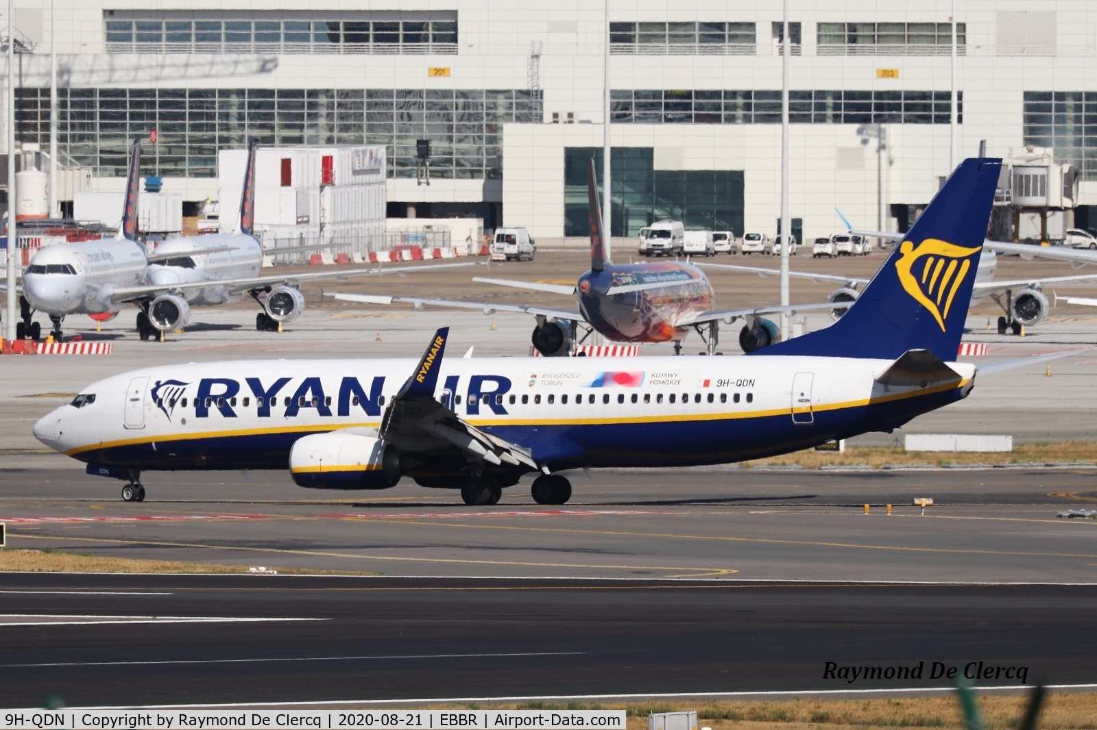 9H-QDN, 2016 Boeing 737-8AS C/N 44763, Still in Ryanair livery but operated by Malta Air.