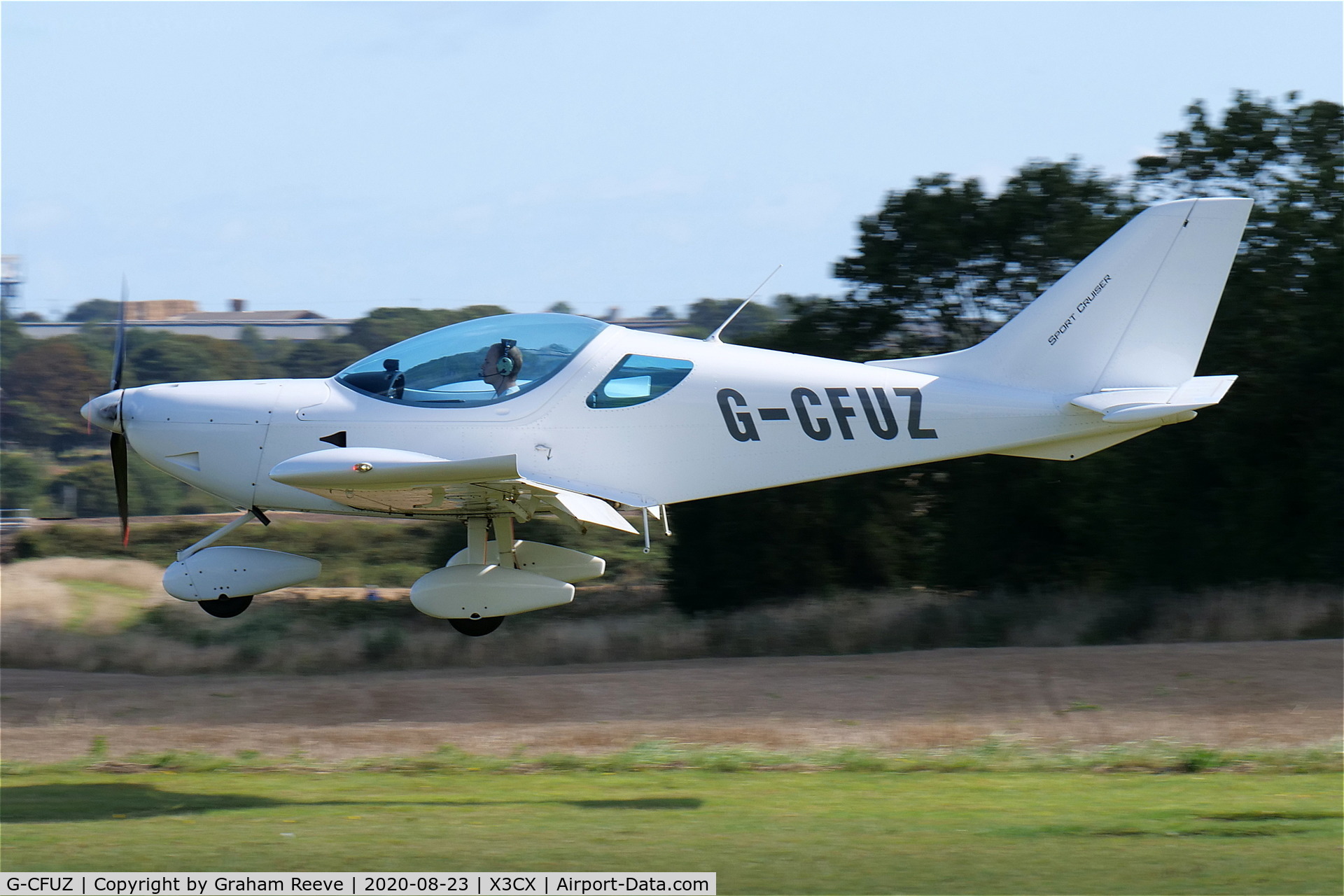 G-CFUZ, 2009 CZAW SportCruiser C/N PFA 338-14664, Landing at Northrepps.