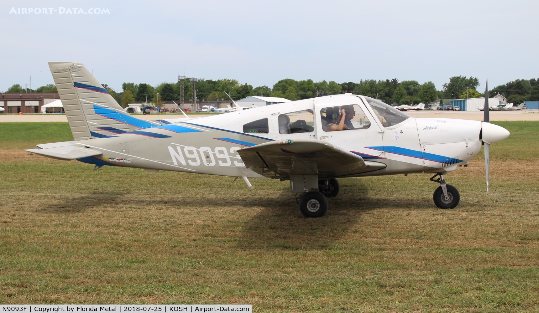 N9093F, 1986 Piper PA-28-181 C/N 28-8690039, PA-28-180