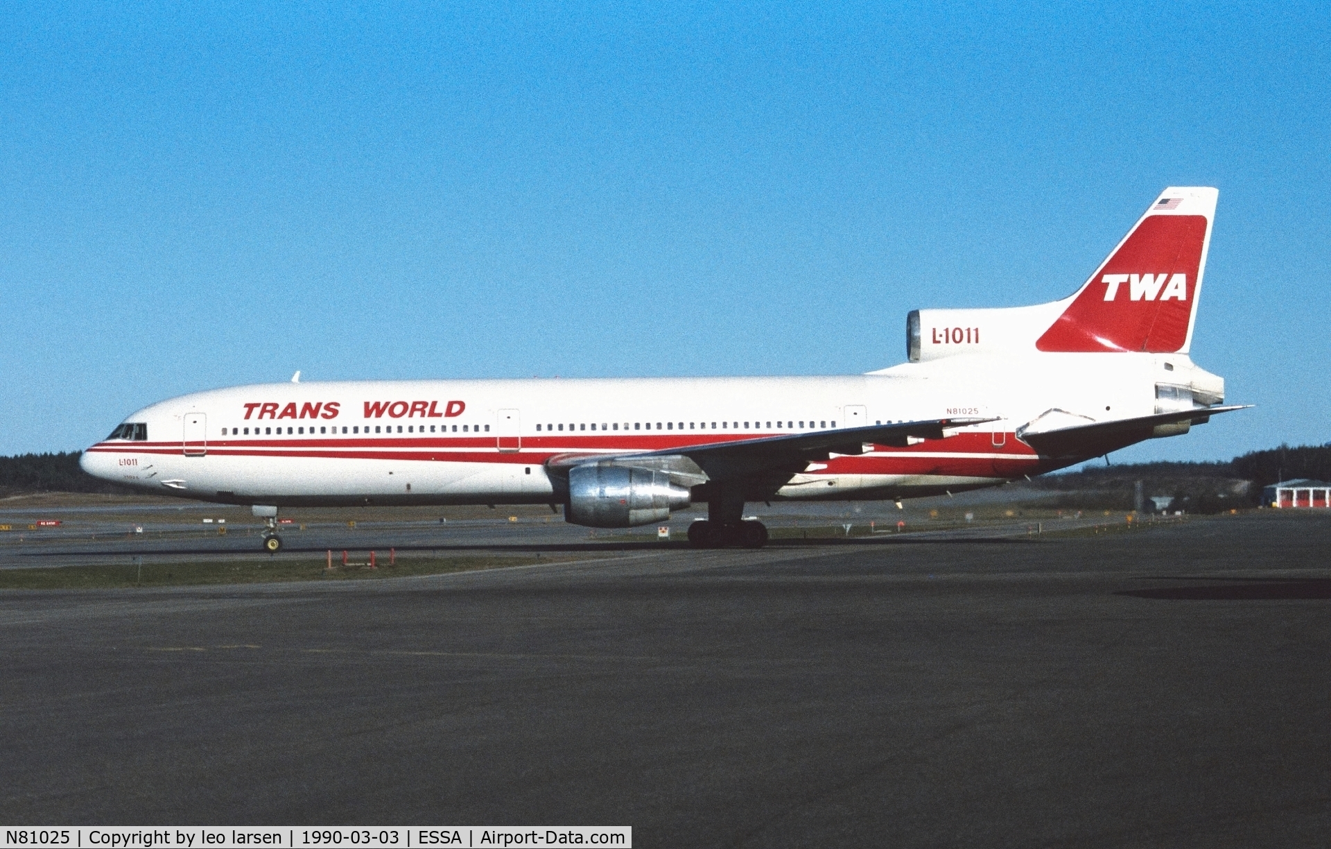 N81025, Lockheed L-1011-385-1-15 TriStar 100 C/N 193B-1098, Arlanda 3.3.1990
