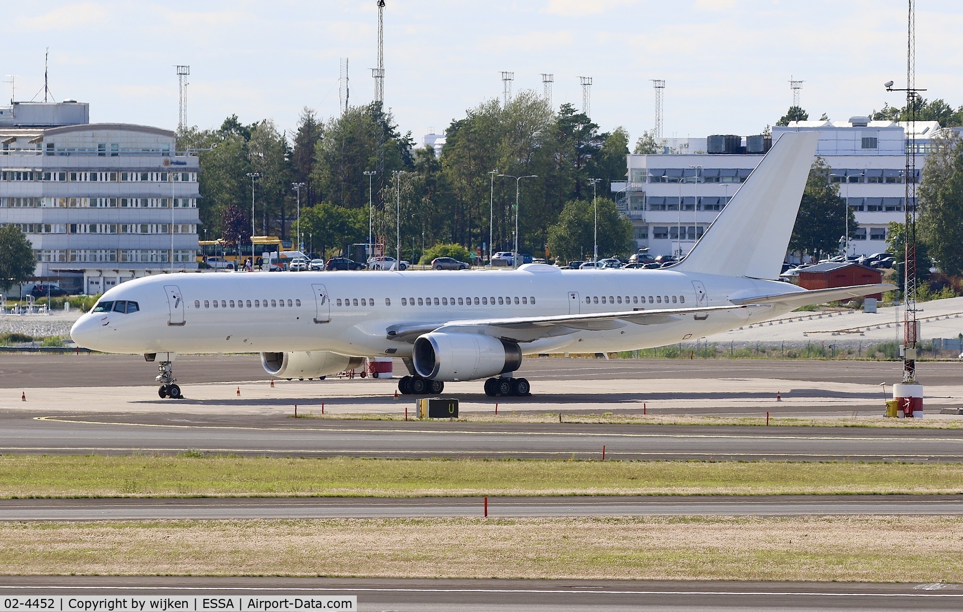 02-4452, 1993 Boeing C-32B (757-23A) C/N 25493, Ramp M