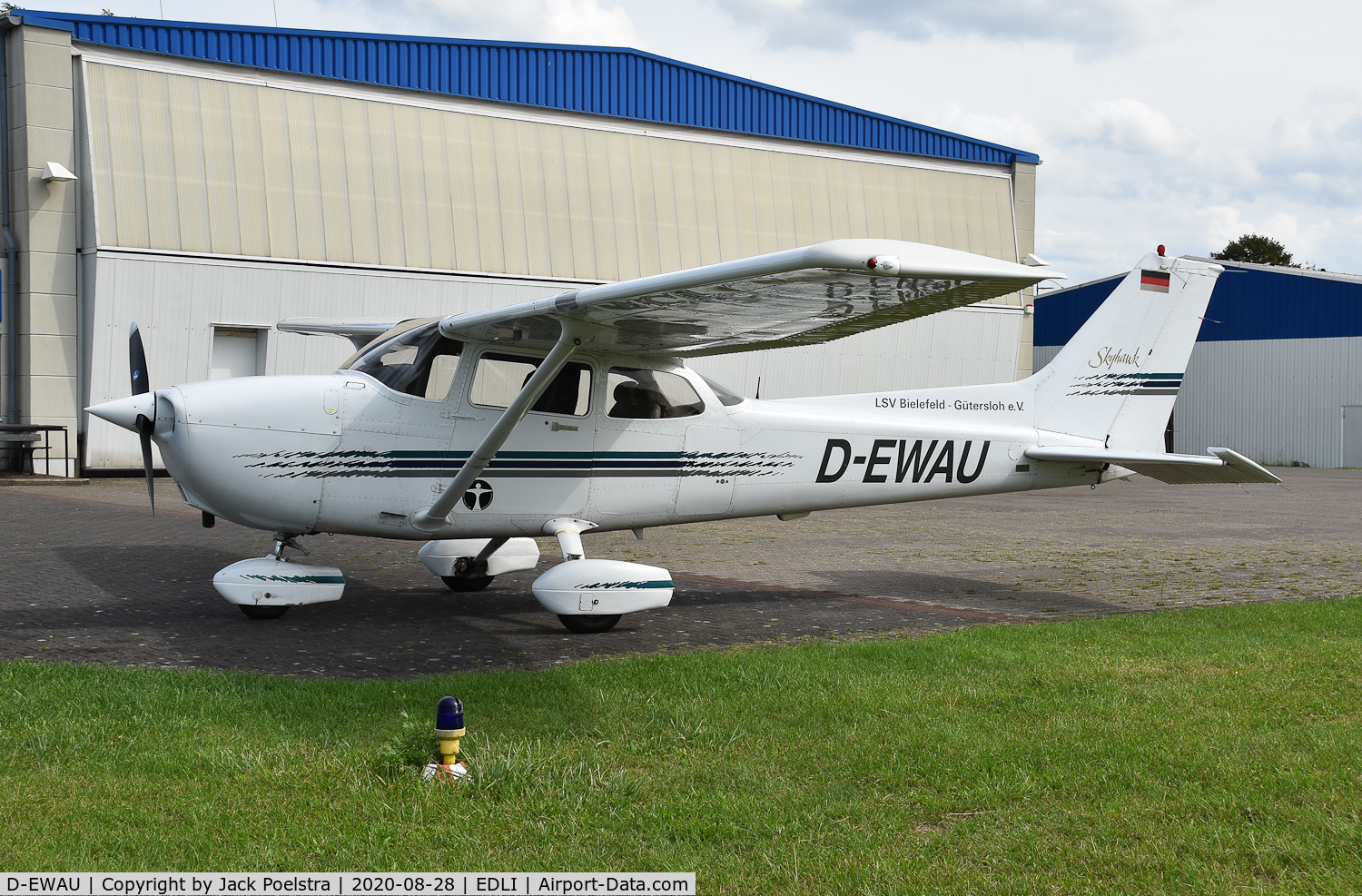 D-EWAU, Cessna 172R C/N 17280329, D-EWAU of LSV Bielefeld