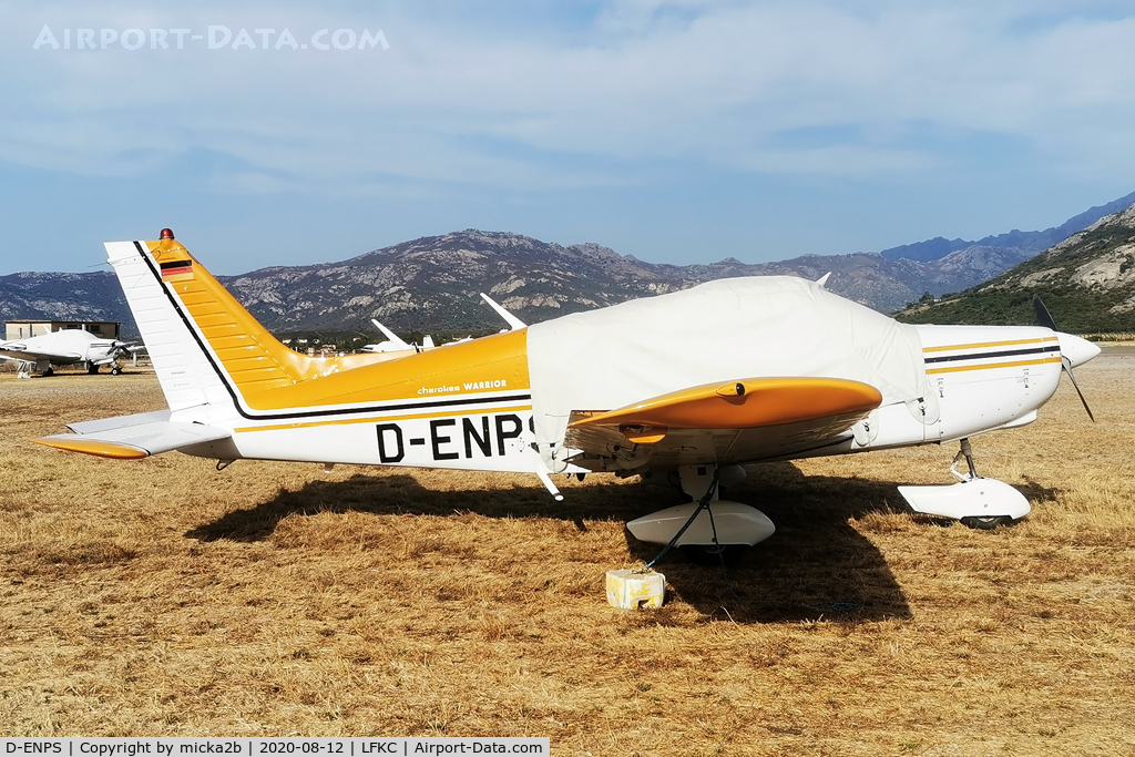D-ENPS, Piper PA-28-151 Cherokee Warrior C/N 28-7415324, Parked
