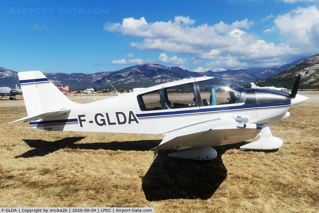 F-GLDA, Robin DR-400-160 Chevalier C/N 2074, Parked
