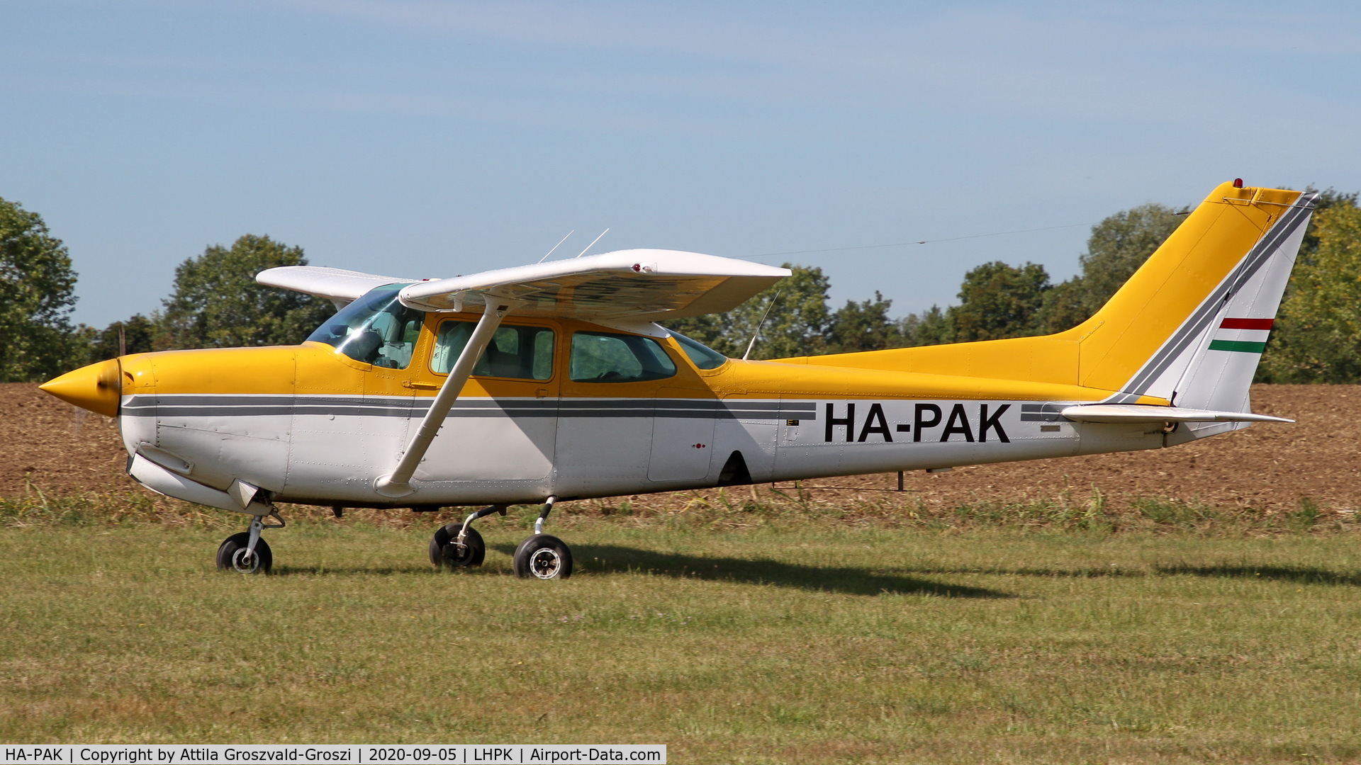 HA-PAK, 1980 Cessna 172RG Cutlass RG C/N 172RG-0375, LHPK - Papkutapuszta Airfield, Hungary