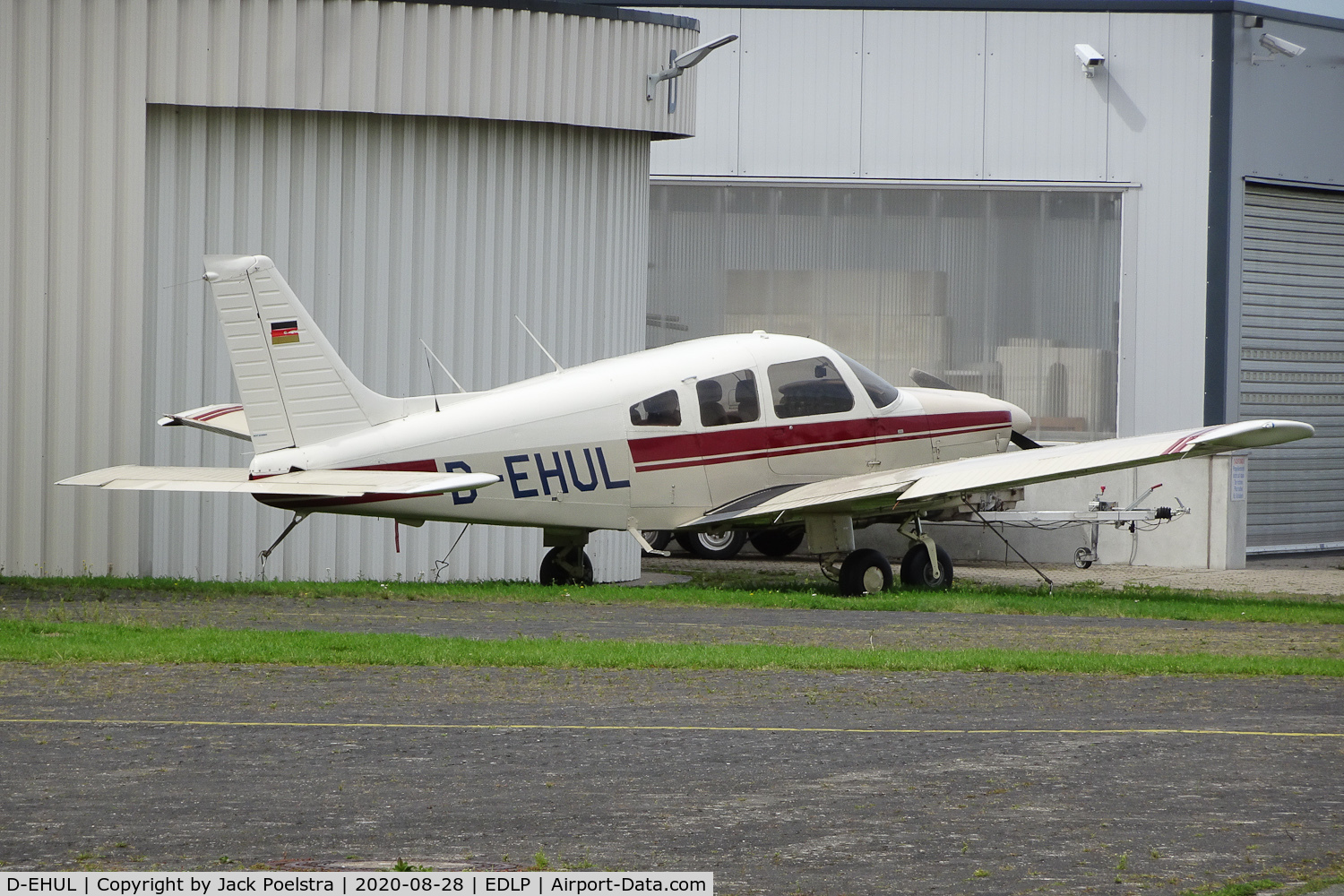 D-EHUL, Piper PA-28-181 Archer II C/N 28-8290007, Based at Paderborn-Lippstadt airport