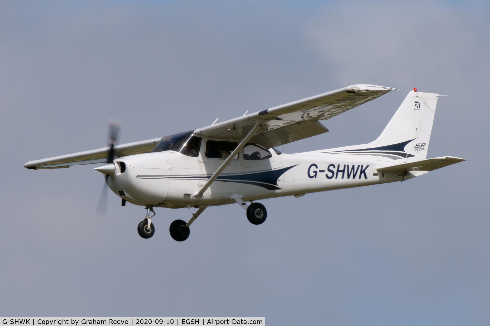 G-SHWK, 2004 Cessna 172S Skyhawk SP C/N 172S9642, Landing at Norwich.
