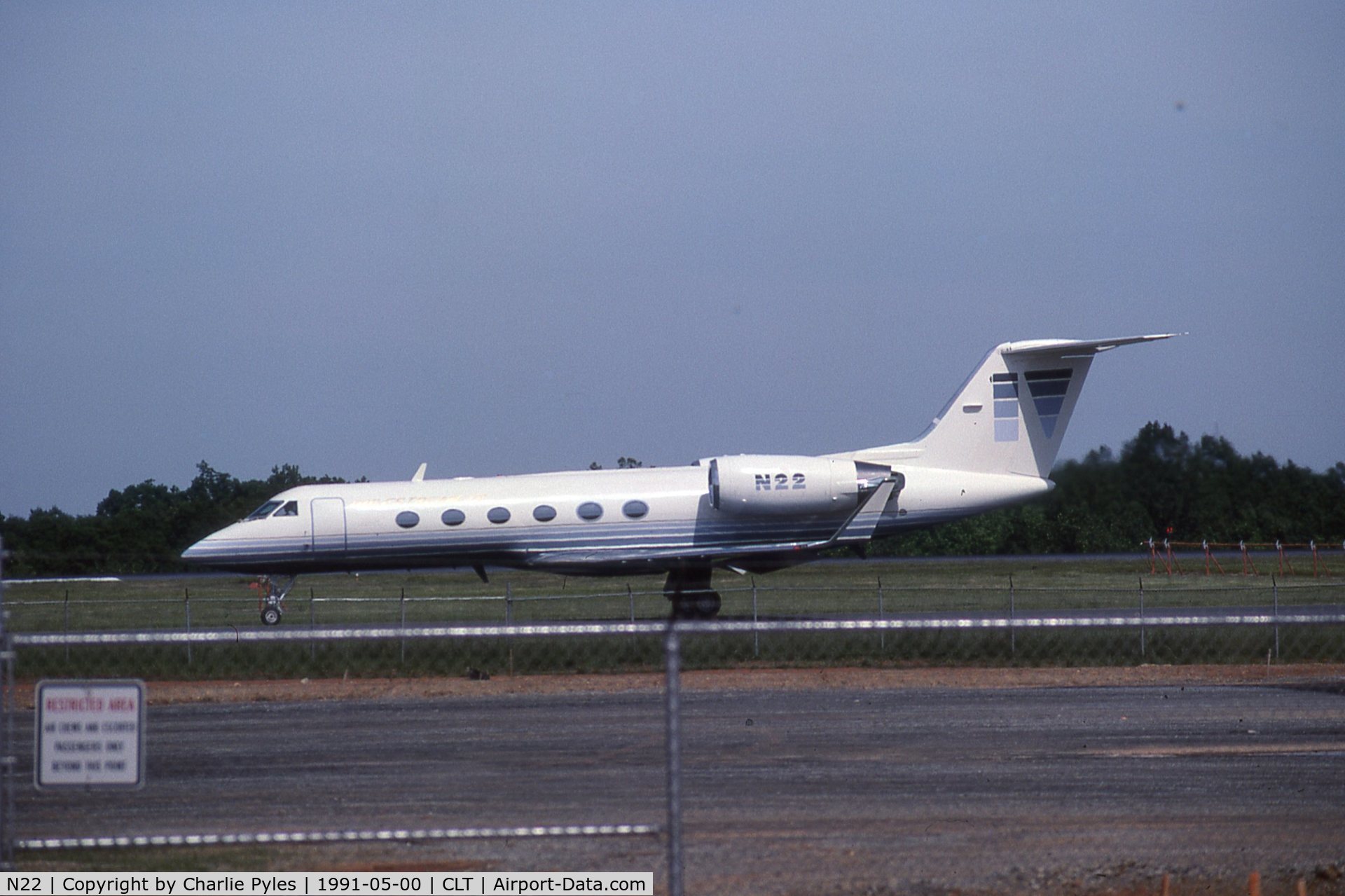 N22, 1987 Gulfstream Aerospace G-IV C/N 1042, Charlotte