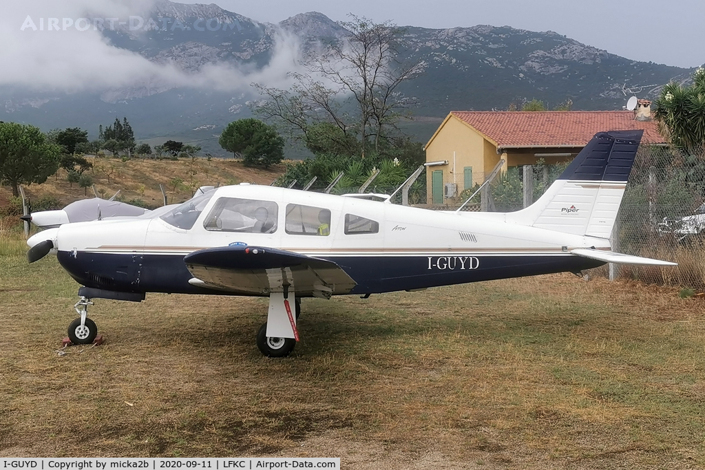 I-GUYD, Piper PA-28R-201 Cherokee Arrow III C/N 2844009, Parked
