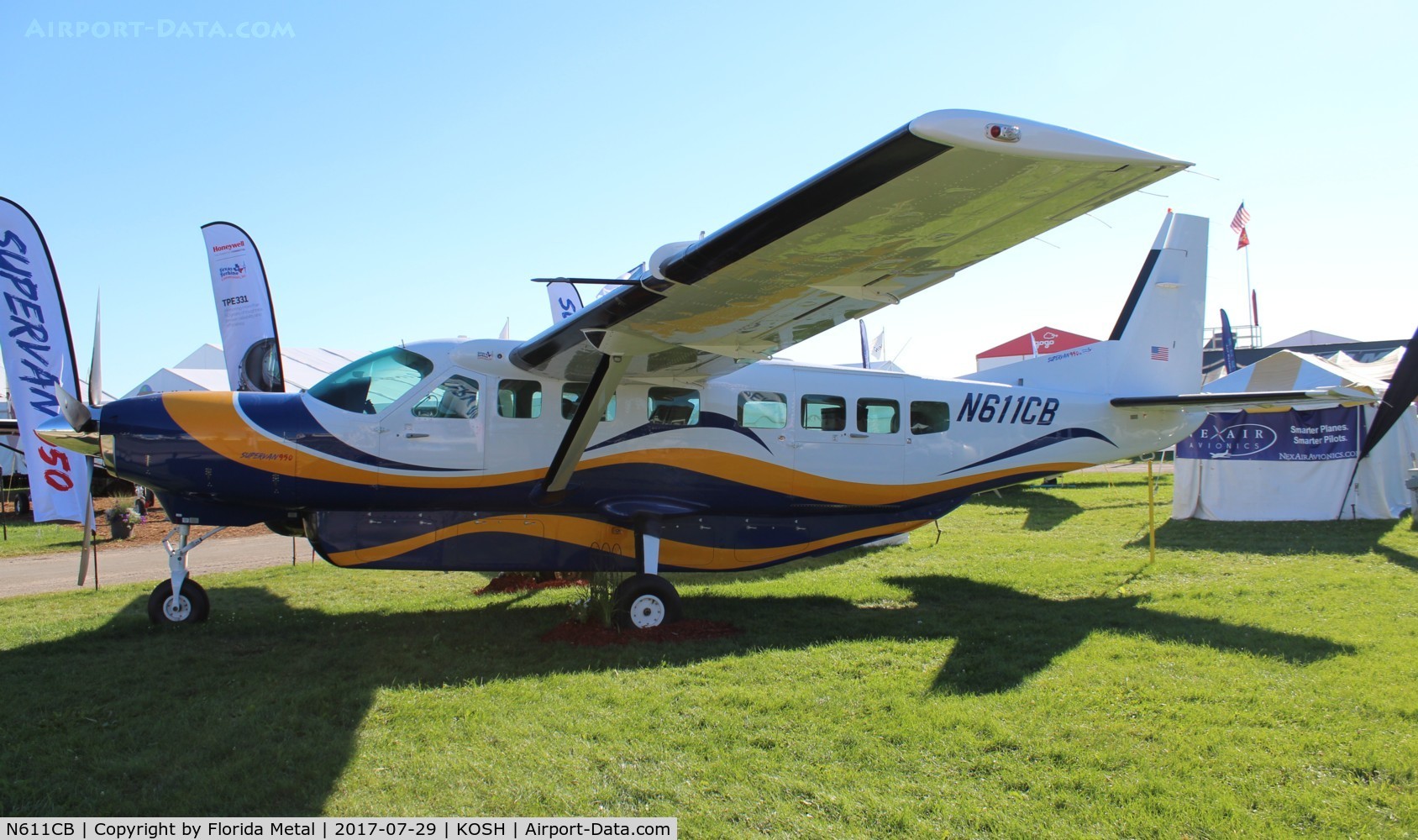 N611CB, 2004 Cessna 208B Grand Caravan C/N 208B1092, OSH 2017