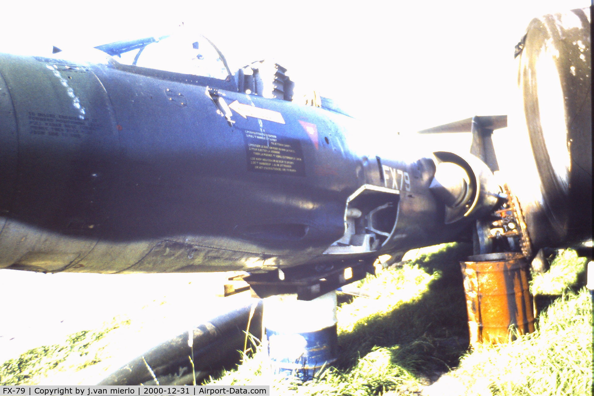 FX-79, Lockheed F-104G Starfighter C/N 683D-9137, scrapyard Kalken early '80s scan/slide