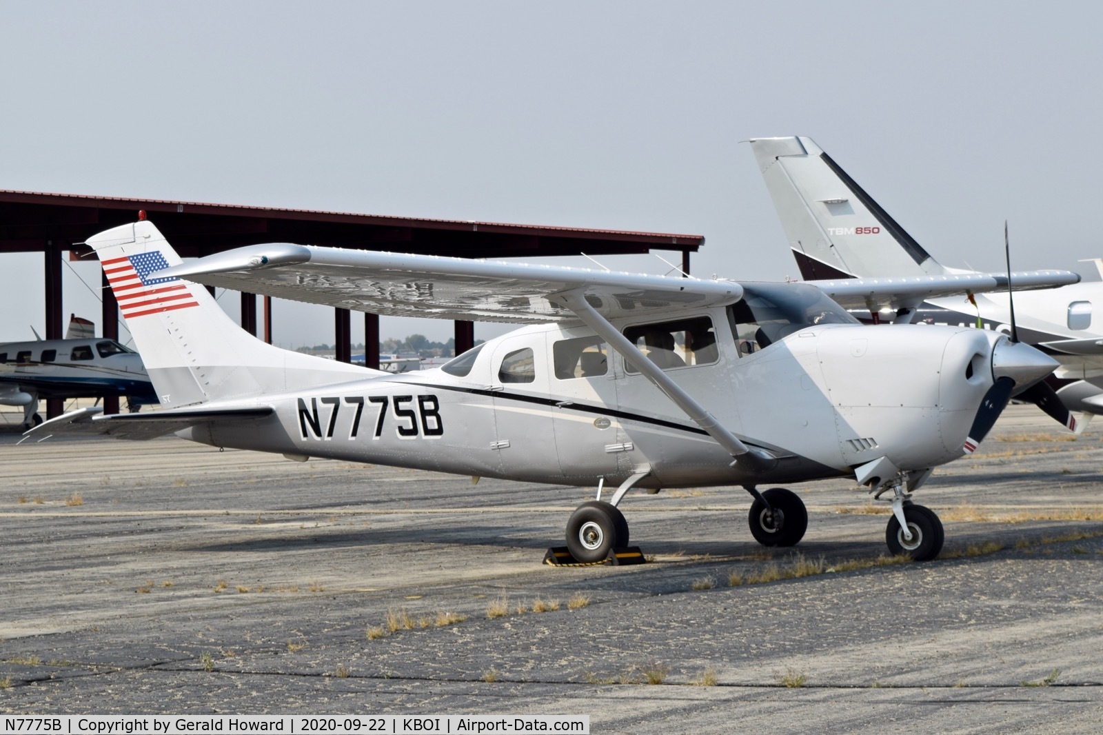 N7775B, 2000 Cessna T206H Turbo Stationair C/N T20608197, Parked on north GA ramp.
