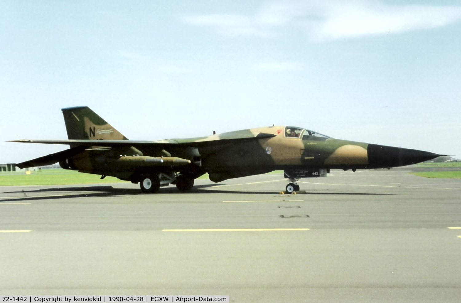72-1442, General Dynamics F-111F Aardvark C/N E2-72, At the Waddington 1990 photocall.