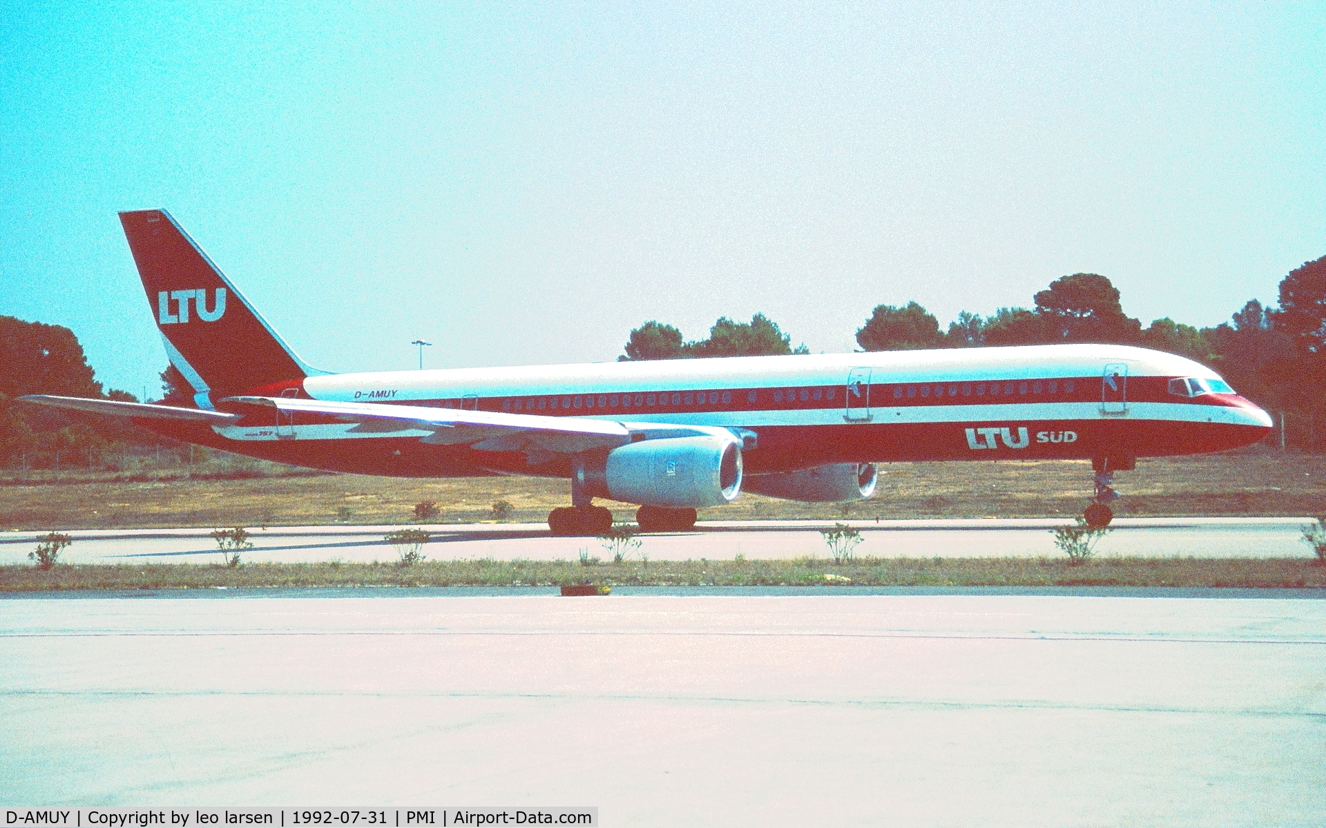 D-AMUY, 1988 Boeing 757-2G5 C/N 24176, Palma de Mallorca 31.7.1992