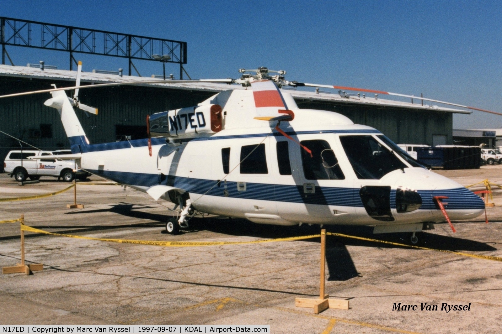 N17ED, 1984 Sikorsky S-76B C/N 760299, Fina Airshow 1997.
