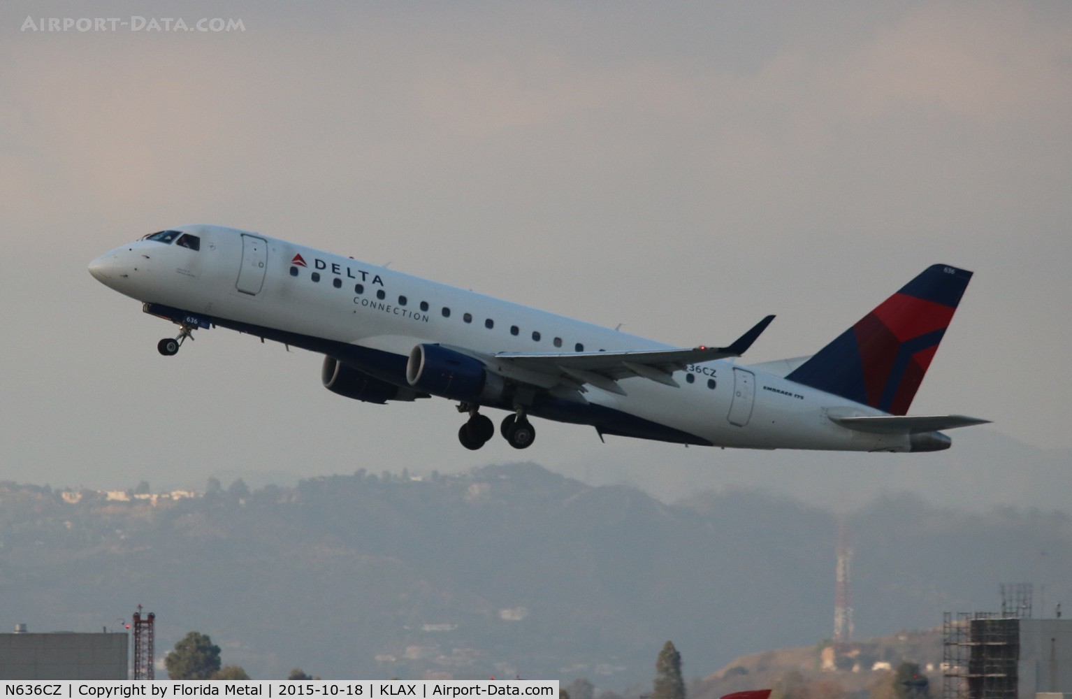 N636CZ, 2008 Embraer 175LR (ERJ-170-200LR) C/N 17000253, LAX 2015
