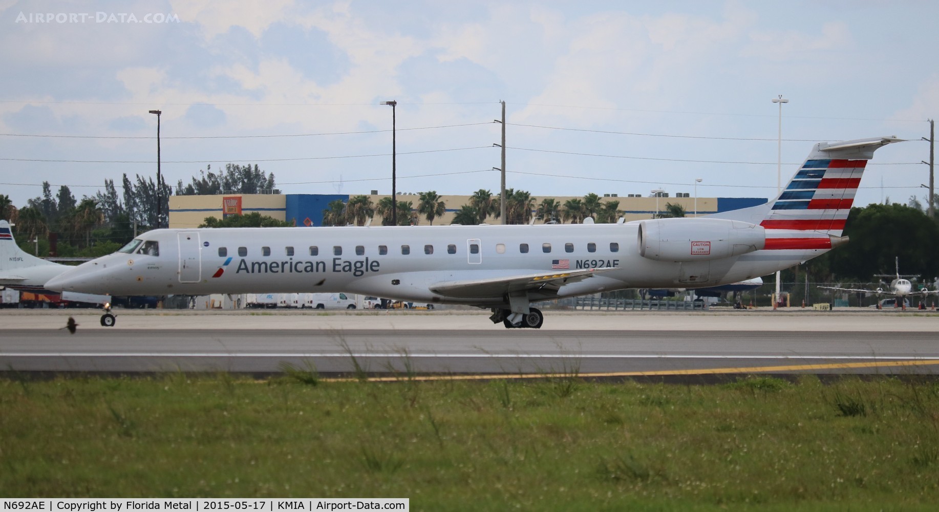 N692AE, 2004 Embraer ERJ-145LR (EMB-145LR) C/N 14500866, MIA 2015