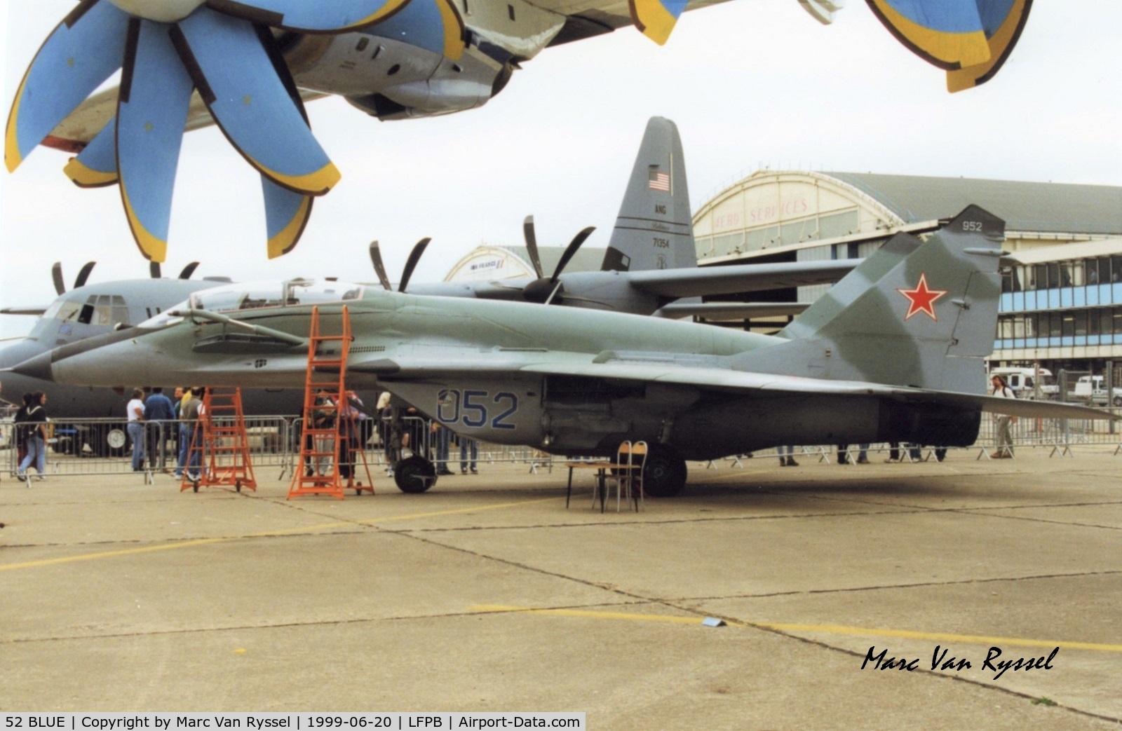 52 BLUE, Mikoyan-Gurevich MiG-29UB (9-51) C/N 952, 52 Blue at Paris Air Show 1999. C/n N50903025982.