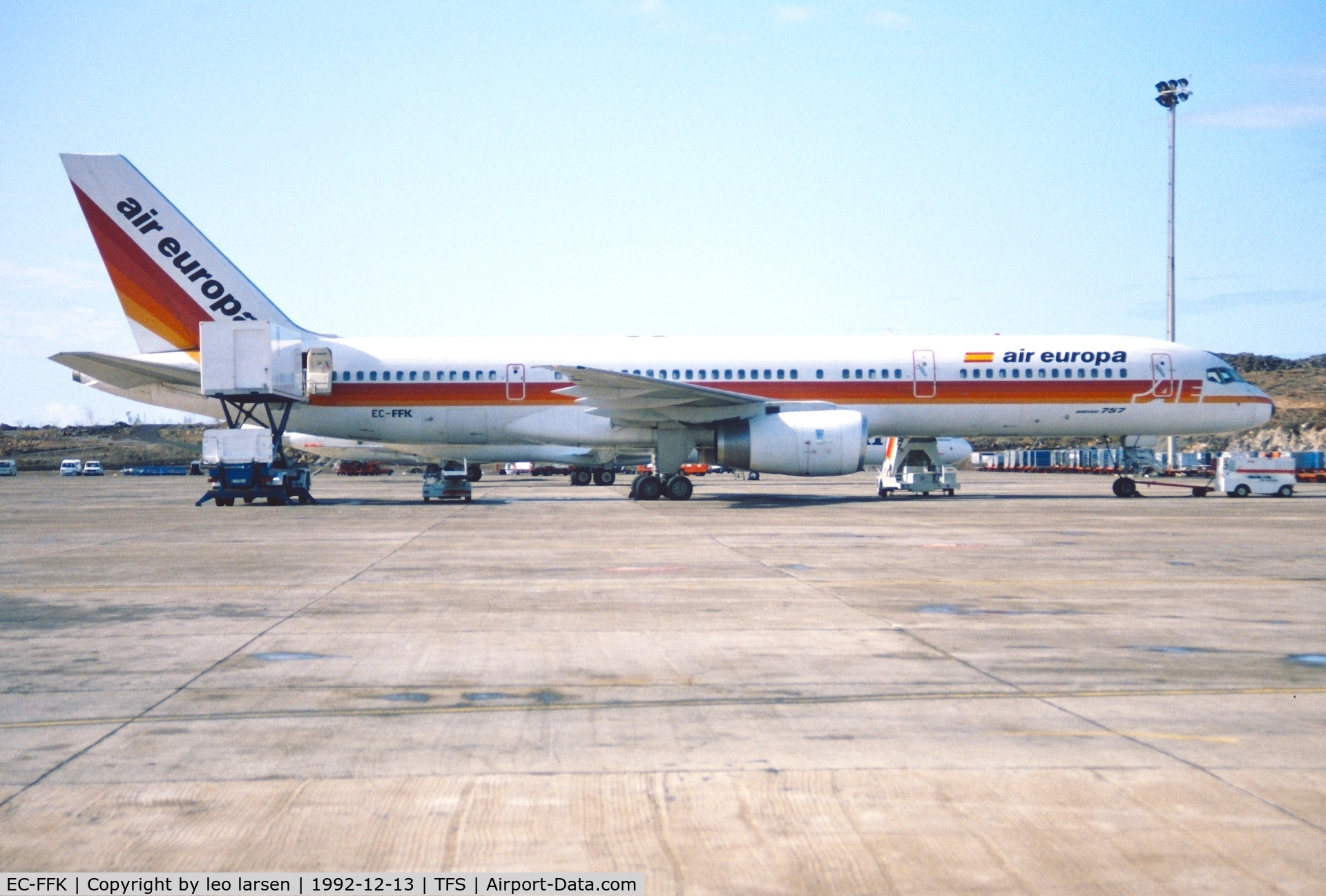 EC-FFK, 1988 Boeing 757-236 C/N 24122, Tenerife South 13.12.1992