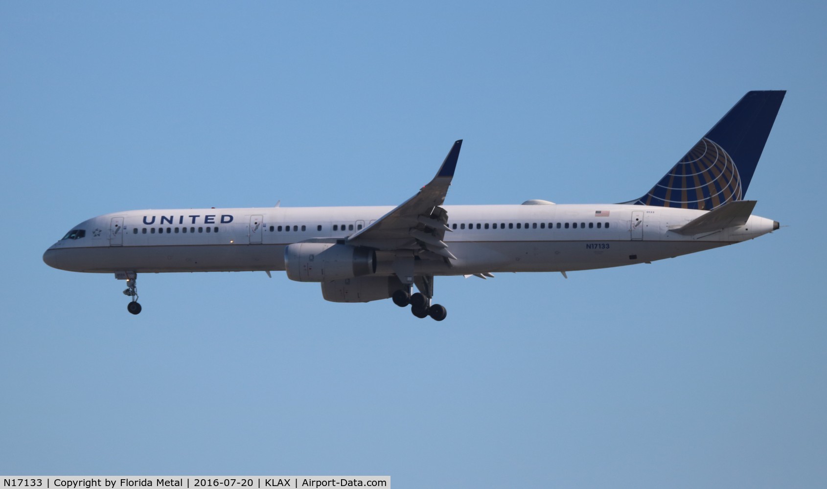 N17133, 1998 Boeing 757-224 C/N 29282, United 757-224