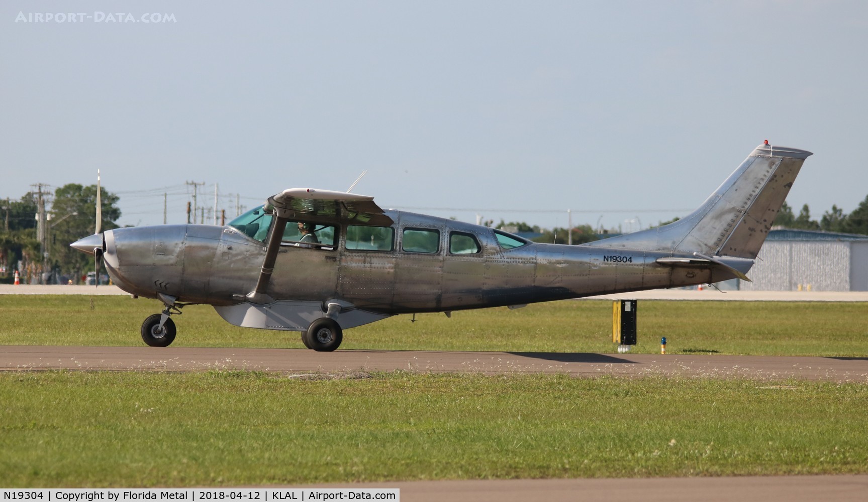 N19304, 1969 Cessna T207 Turbo Skywagon C/N 20700110, Cessna T207