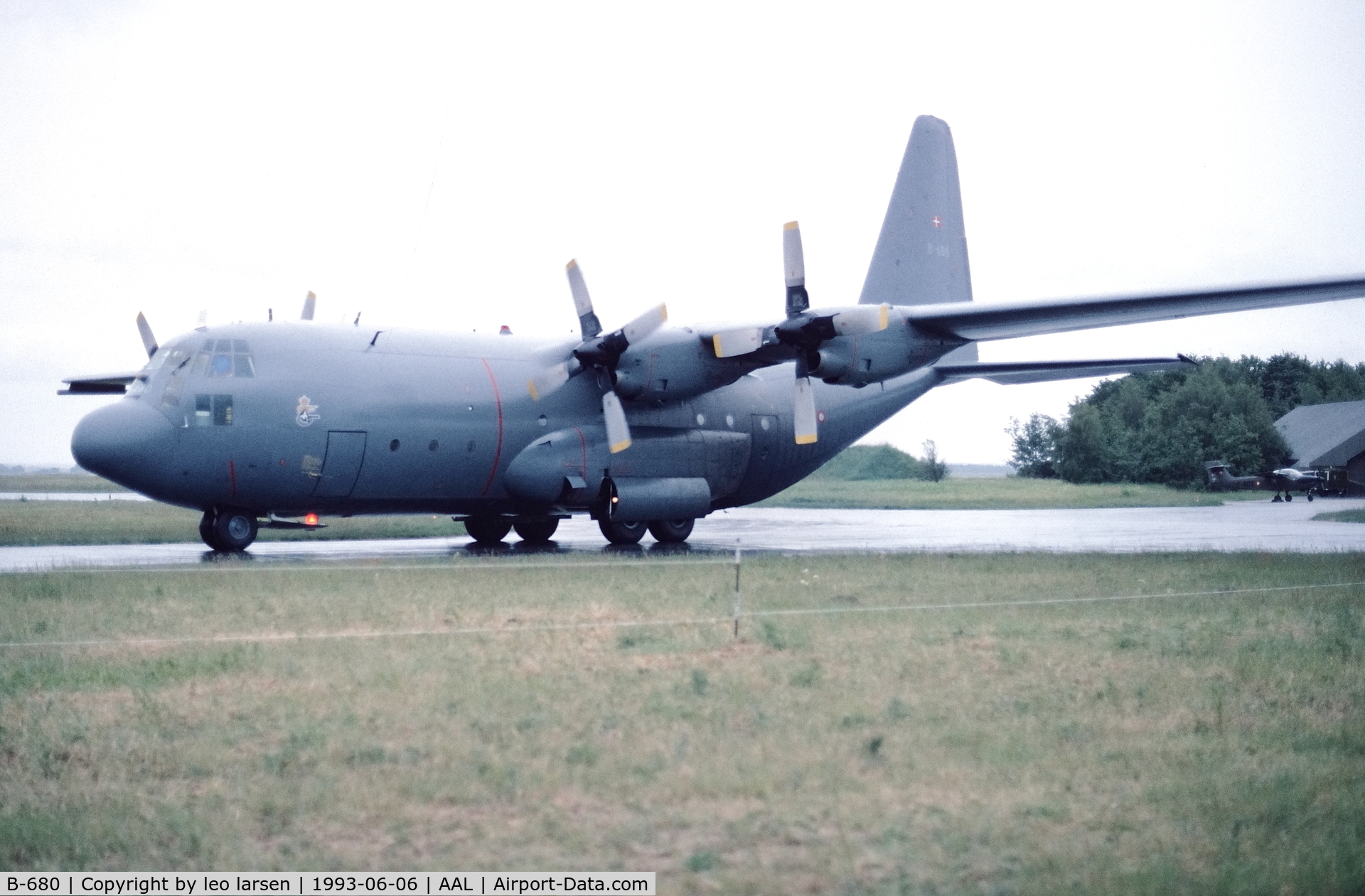 B-680, 1974 Lockheed C-130H Hercules C/N 382-4599, aalborg 6.6.1993