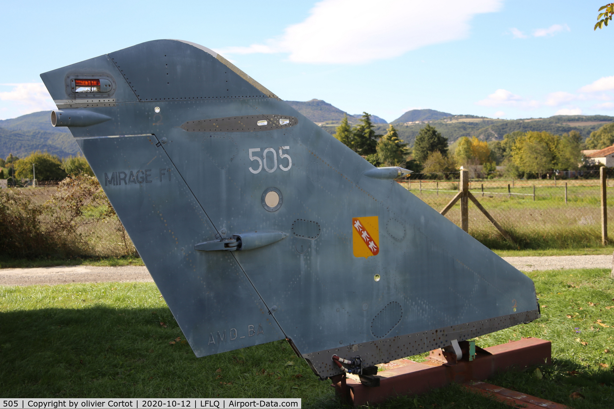 505, Dassault Mirage F.1B C/N 505, The tail is on display... where is the rest ?