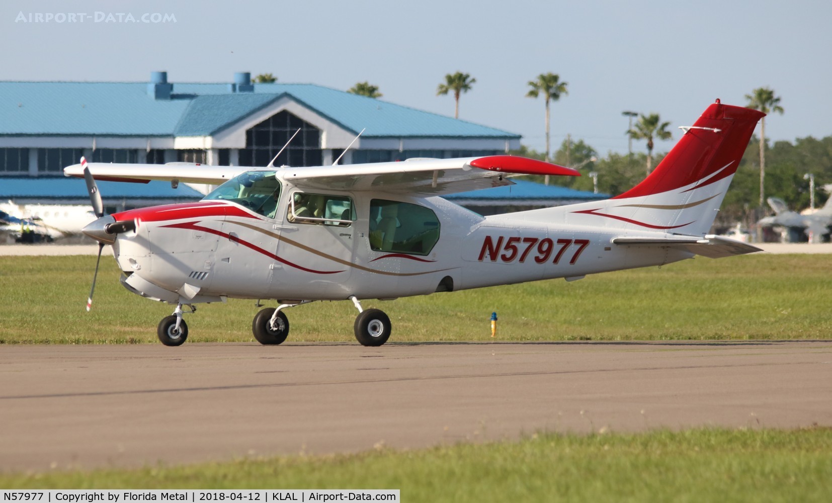 N57977, 1976 Cessna T210L Turbo Centurion C/N 21061475, Cessna T210L