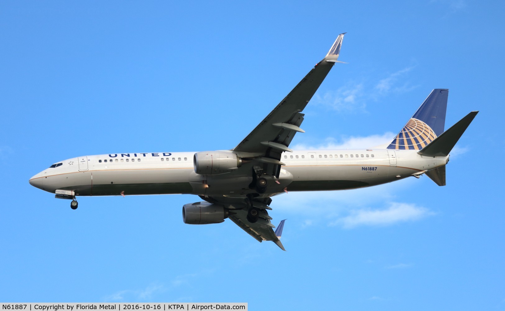 N61887, 2015 Boeing 737-924/ER C/N 42192, United 737-924