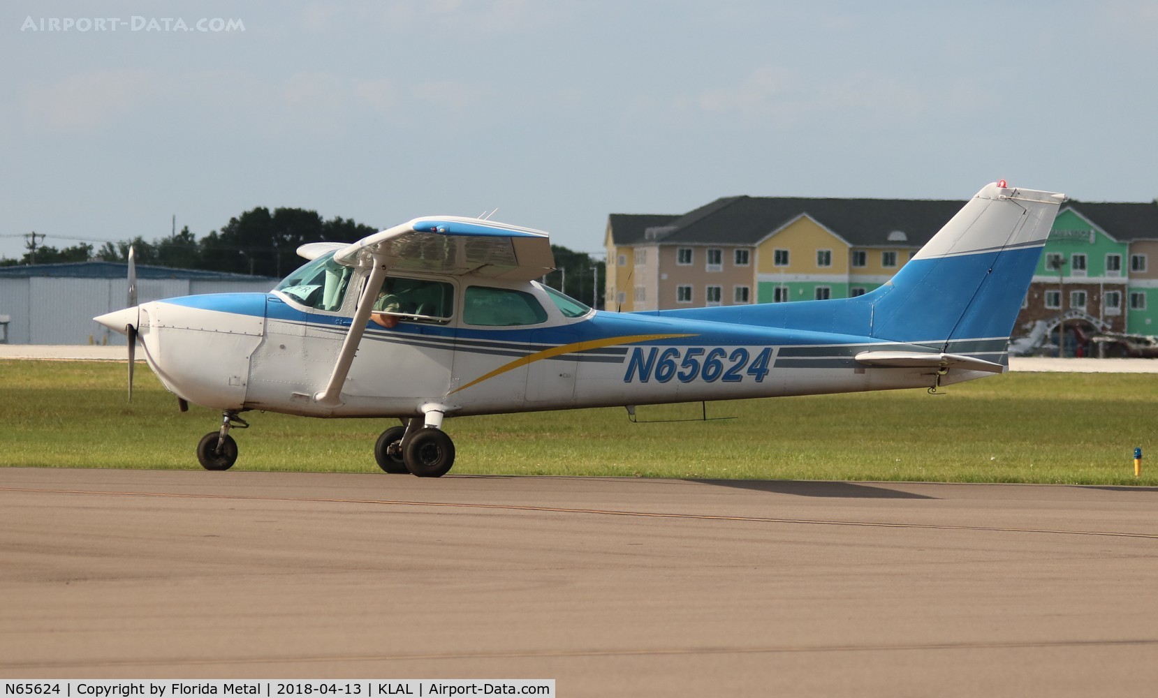 N65624, 1982 Cessna 172P C/N 17275789, Cessna 172P
