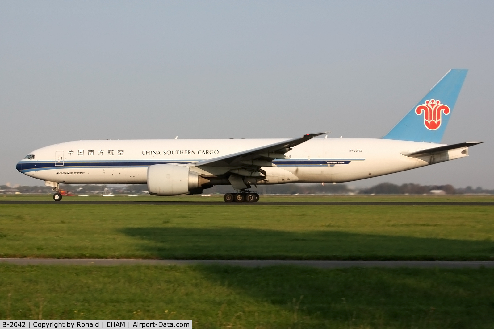 B-2042, 2013 Boeing 777-F1B C/N 41633, at spl