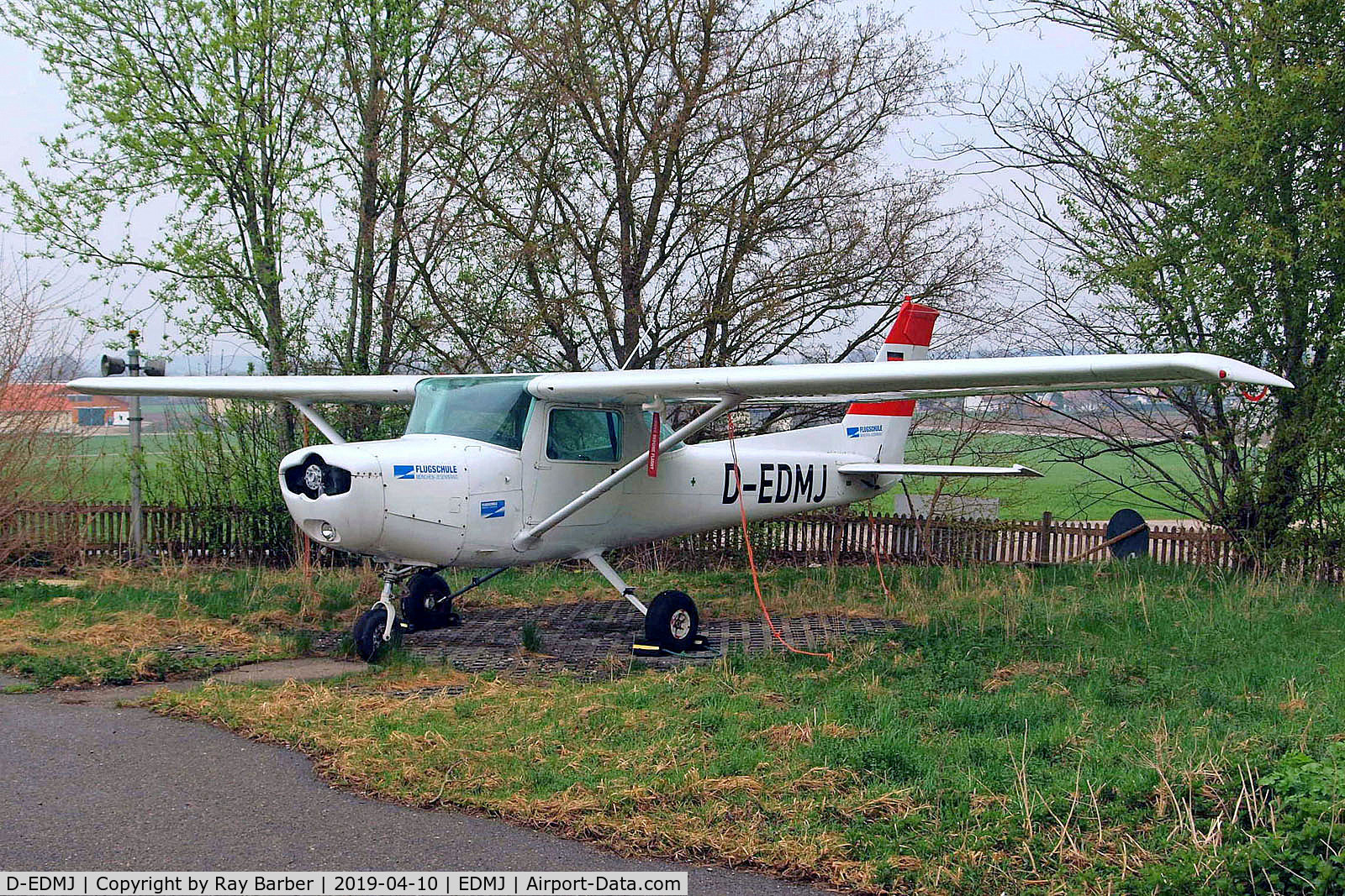 D-EDMJ, Cessna 152 C/N 15280019, D-EDMJ   Cessna 152 [152-80019] (Flugschule Jesenwang) Jesenwang~D 10/04/2019
