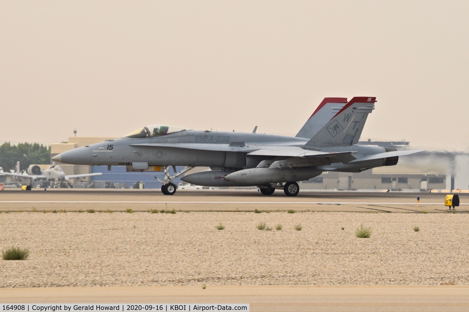 164908, McDonnell Douglas F/A-18C C/N 1240/C367, FMFA-232 