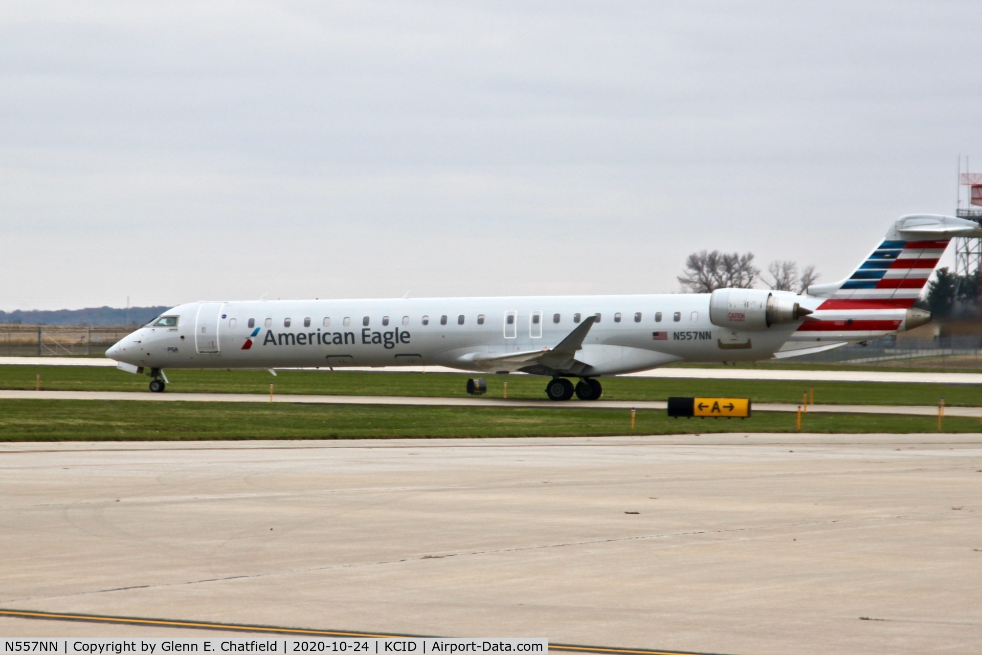 N557NN, 2014 Bombardier CRJ-900 (CL-600-2D24) C/N 15340, Taxiing to the ramp