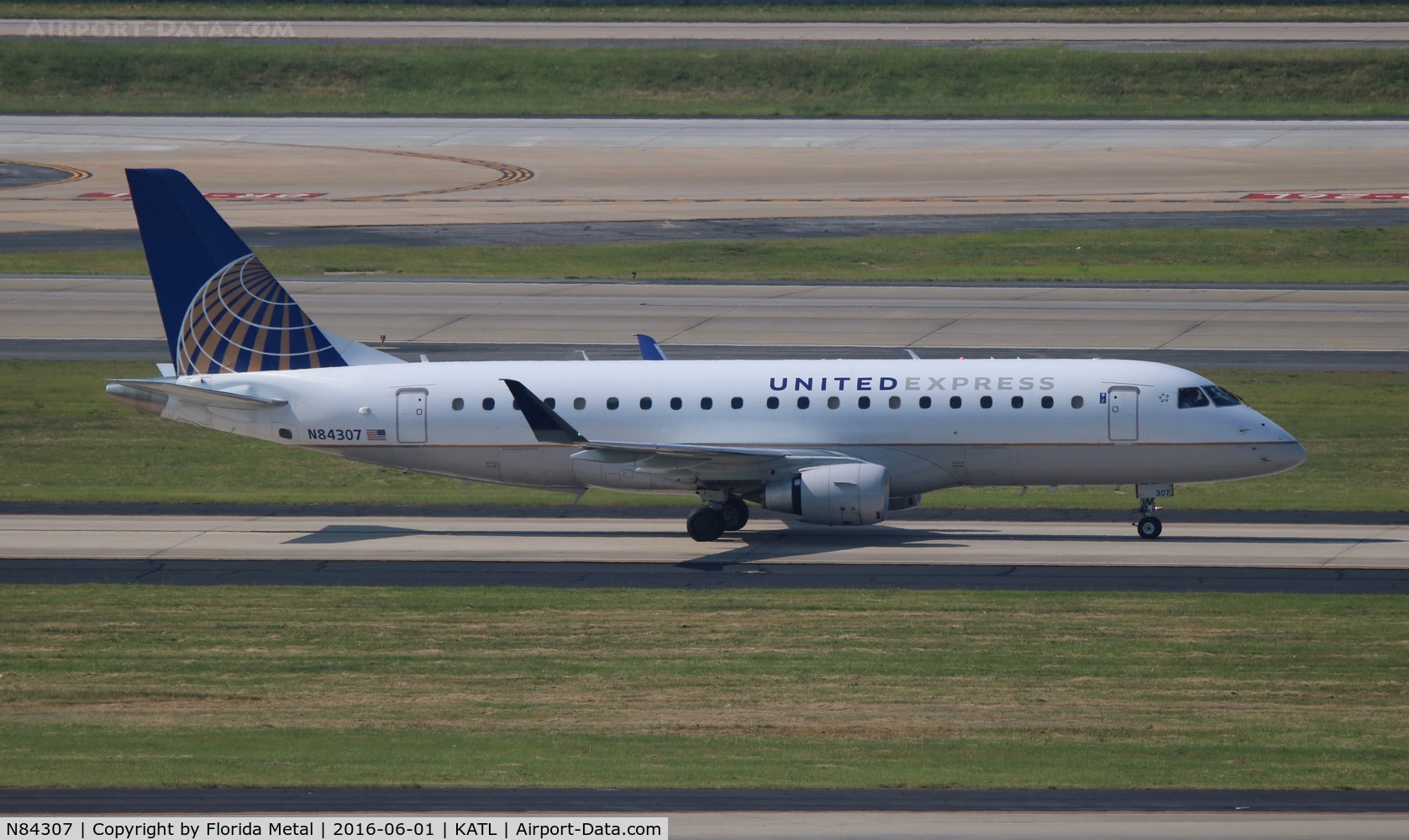 N84307, 2014 Embraer 175LR (ERJ-170-200LR) C/N 17000419, Mesa EMB-175