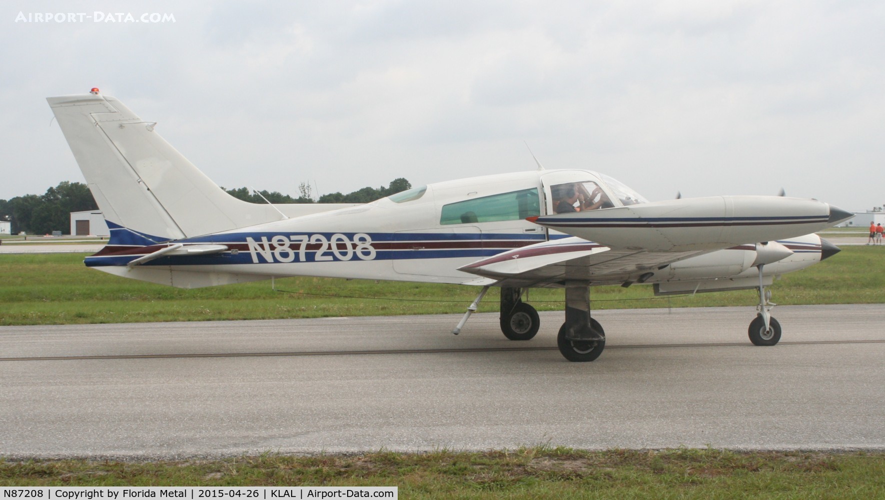 N87208, 1975 Cessna 310R C/N 310R0302, Cessna 310R