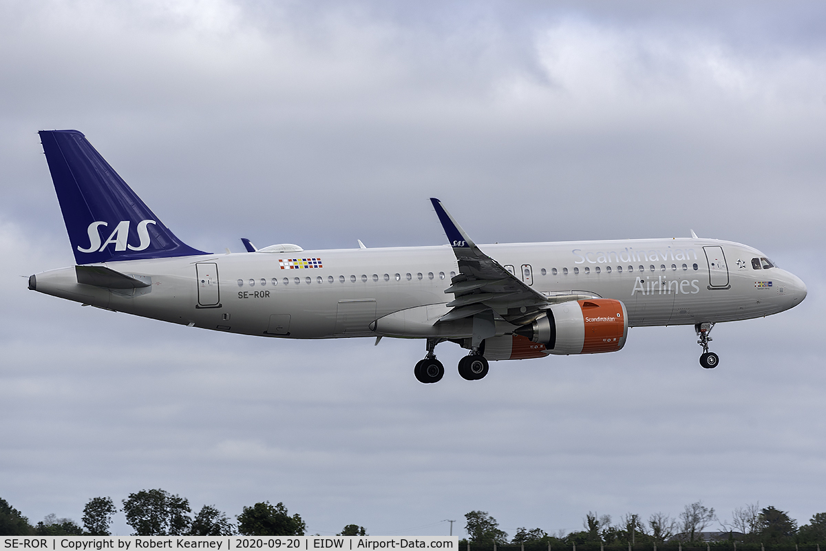 SE-ROR, 2019 Airbus A320-251N C/N 8949, Short final r/w 10