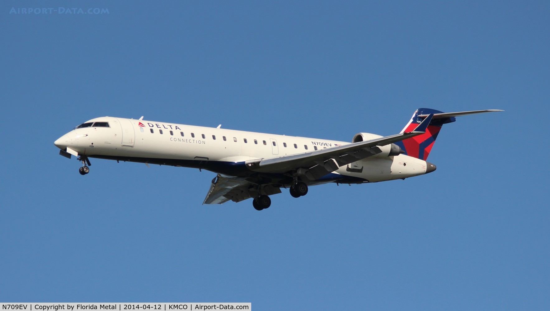 N709EV, 2002 Bombardier CRJ-701 (CL-600-2C10) Regional Jet C/N 10068, MCO spotting 2014