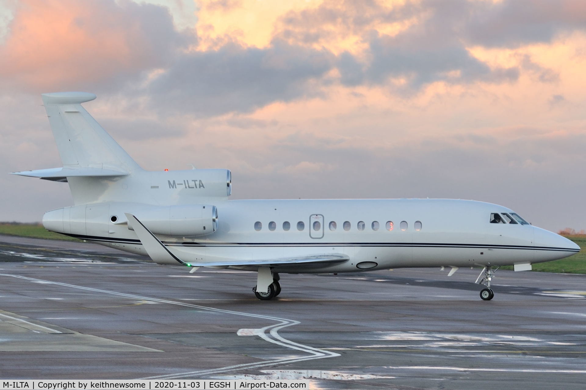 M-ILTA, 2017 Dassault Falcon 900LX C/N 306, Leaving Norwich for Aberdeen.