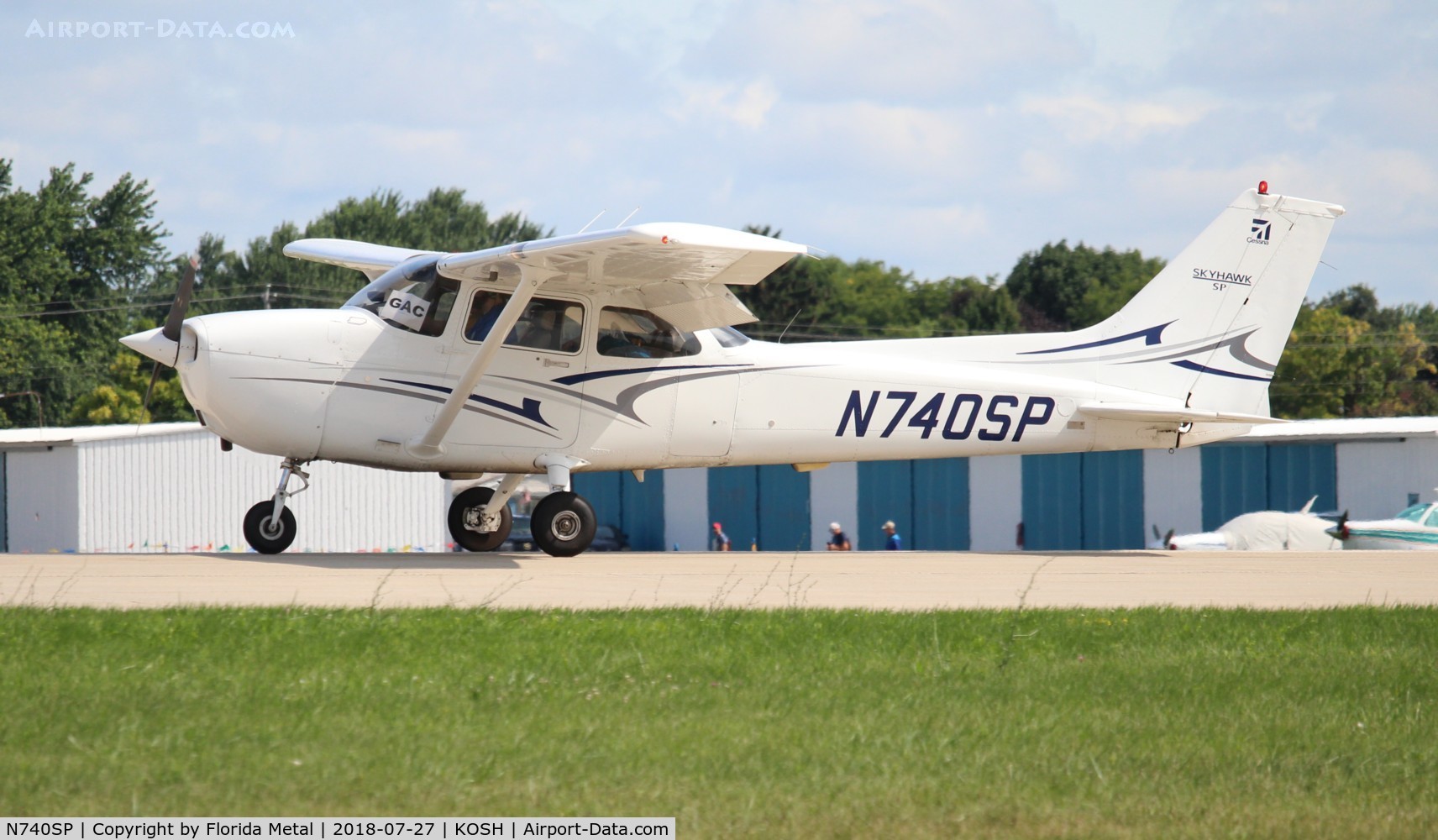 N740SP, 2000 Cessna 172S C/N 172S8671, EAA OSH 2018
