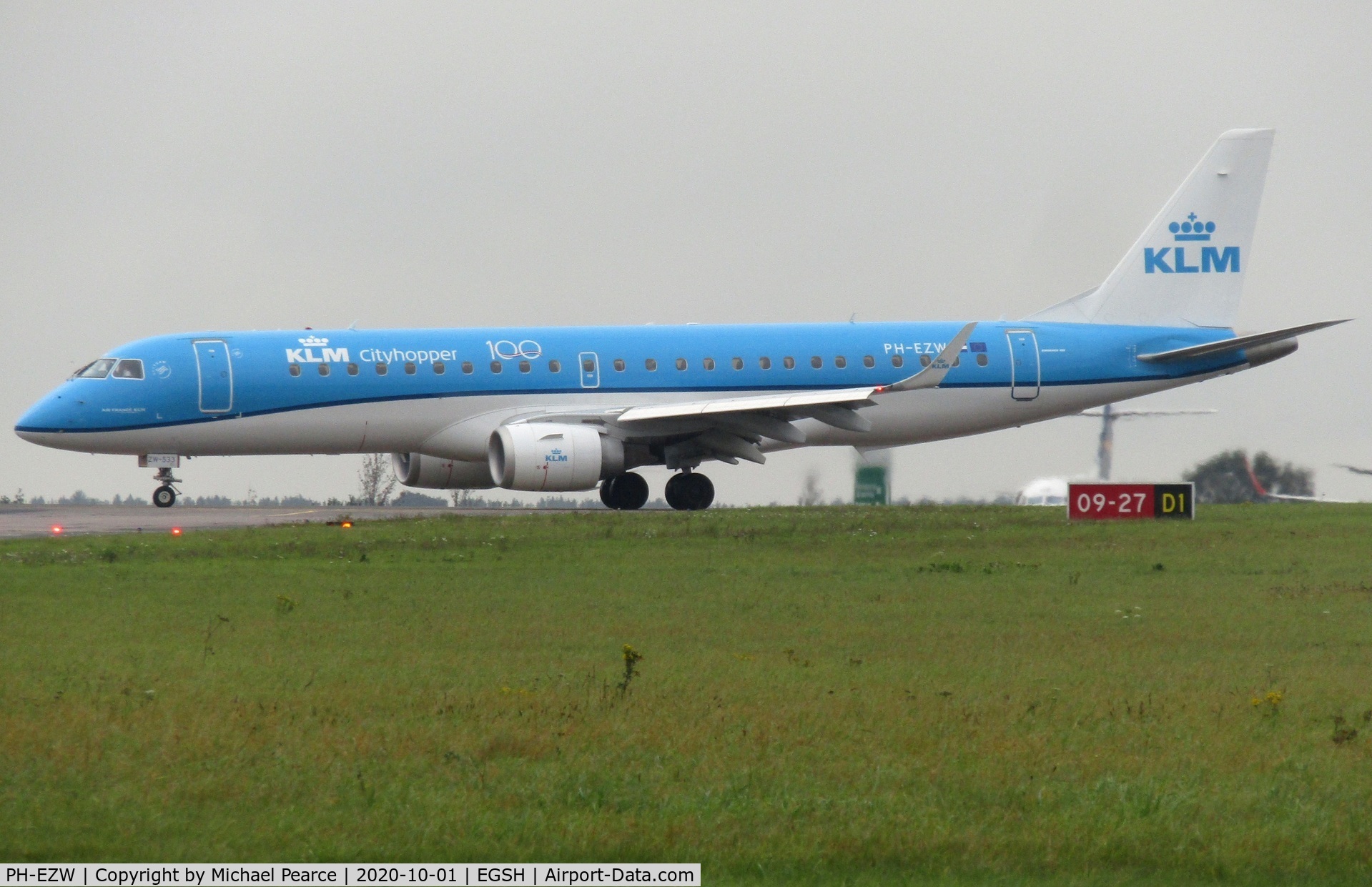 PH-EZW, 2012 Embraer 190LR (ERJ-190-100LR) C/N 19000533, Turning on RWY 27 after arrival from Amsterdam (AMS).