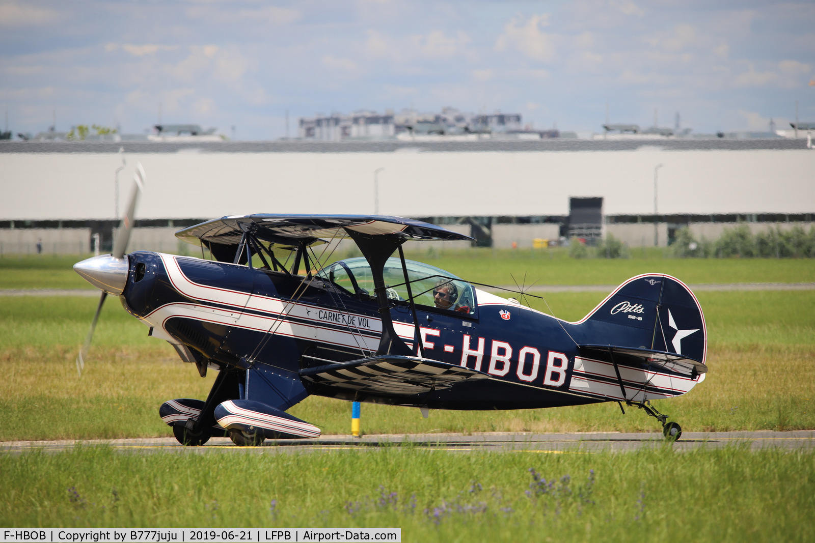 F-HBOB, 1983 Aviat Pitts S-2B Special C/N 5289, on display at SIAE 2019