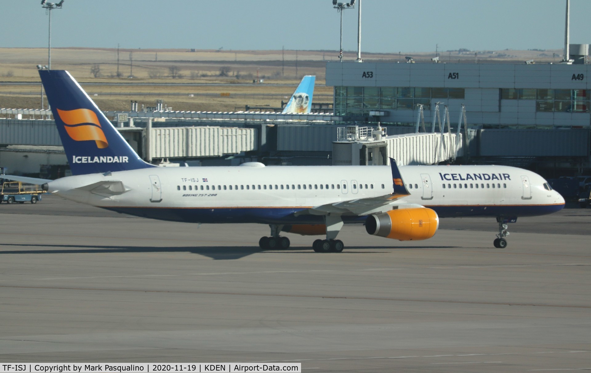 TF-ISJ, 1999 Boeing 757-256 C/N 26249, Boeing 757-256