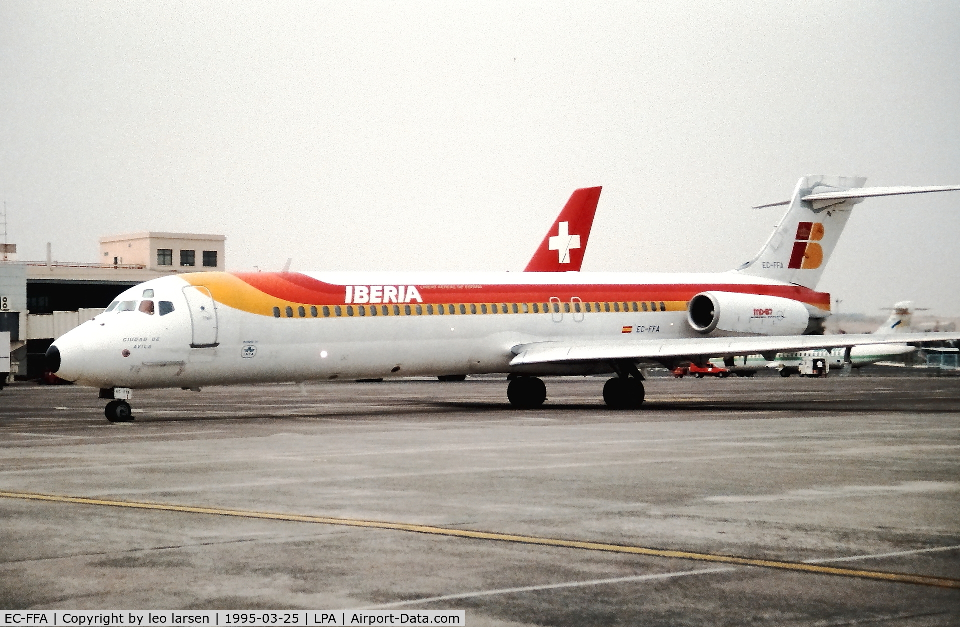 EC-FFA, 1991 McDonnell Douglas MD-87 (DC-9-87) C/N 53209, Las Palmas 25.3.1995