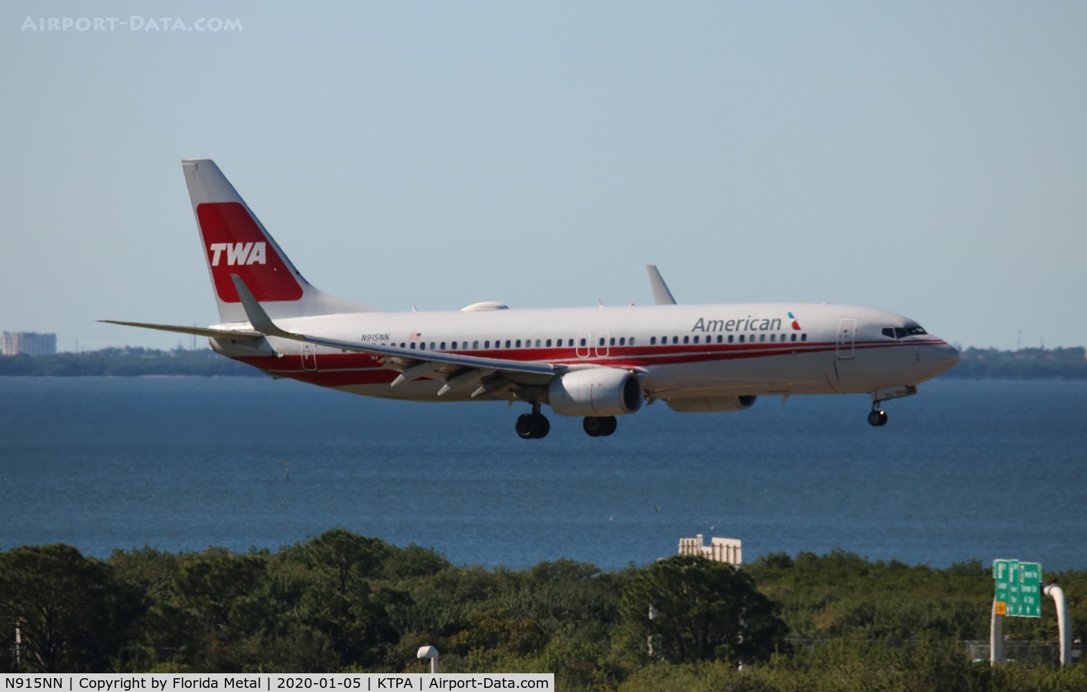 N915NN, 2013 Boeing 737-823 C/N 33227, TPA spotting 2020