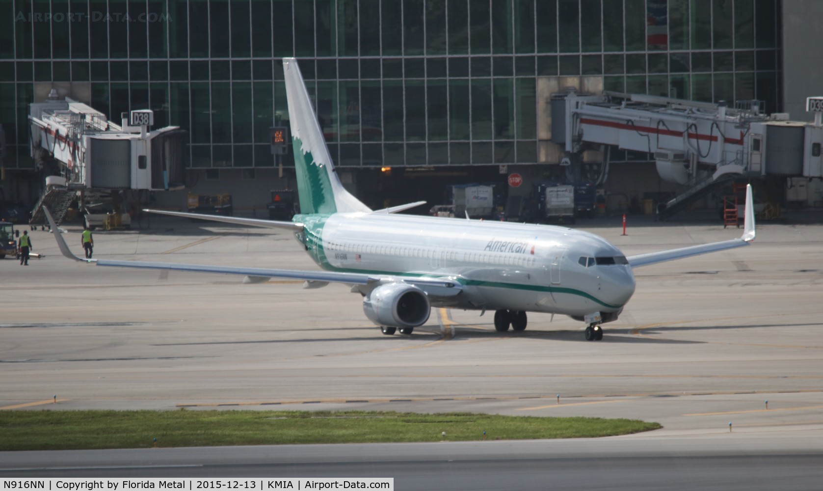 N916NN, 2012 Boeing 737-823 C/N 31163, MIA spotting 2015