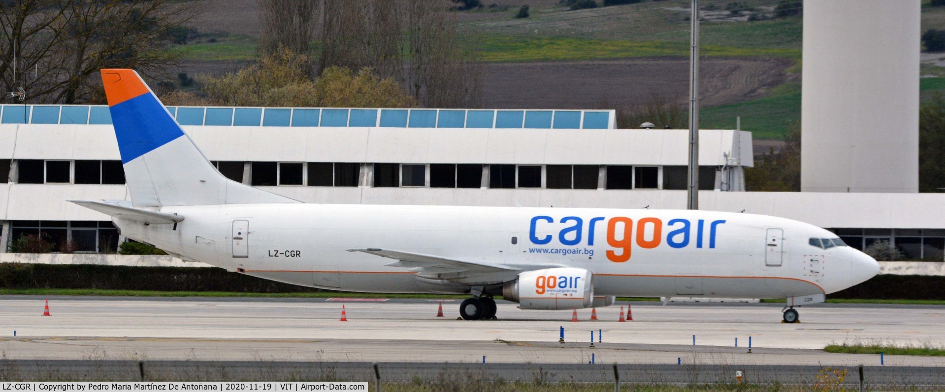 LZ-CGR, 1989 Boeing 737-448SF C/N 24474, Aeropuerto de Foronda - Vitoria-Gasteiz - Euskadi - España