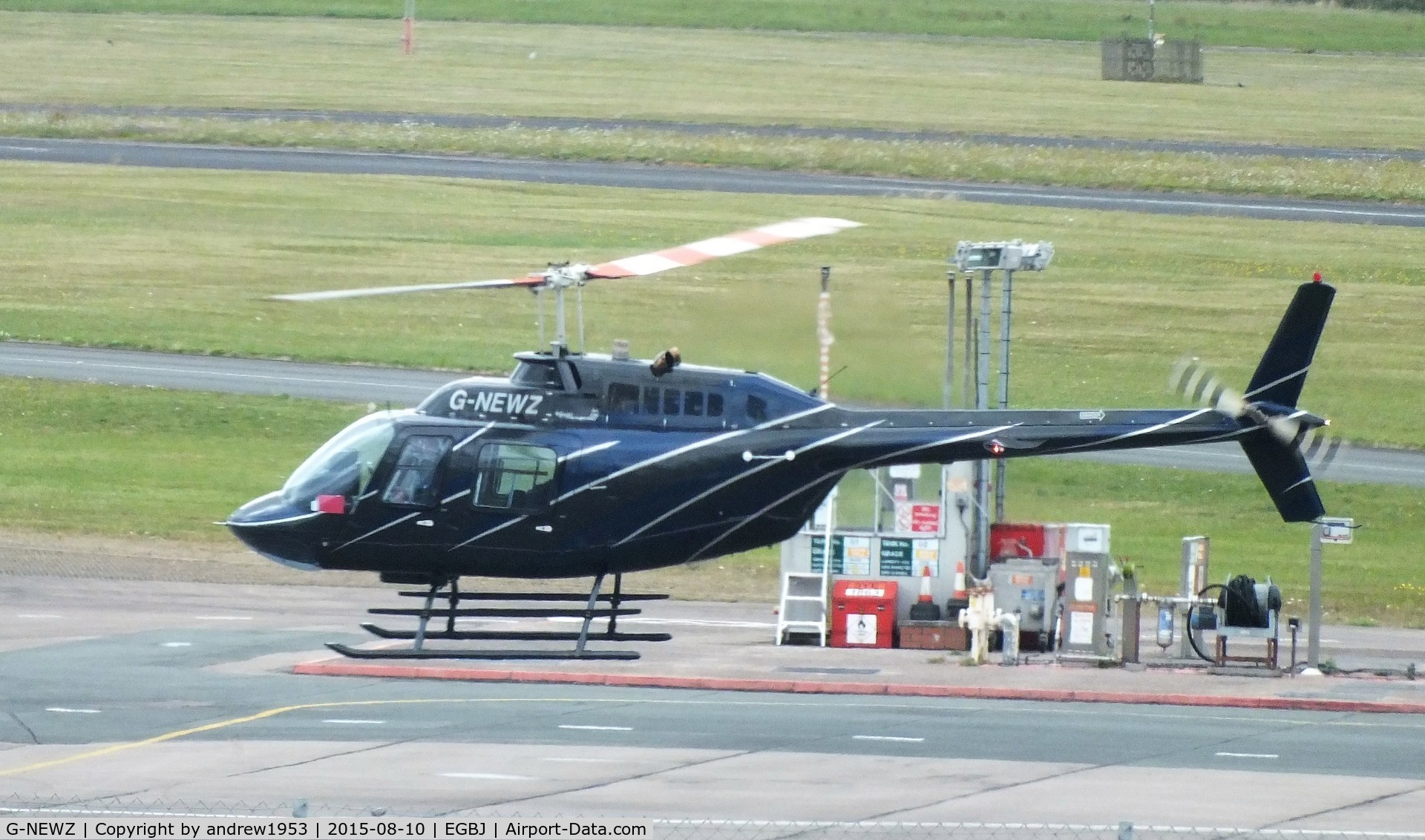 G-NEWZ, 1998 Bell 206B JetRanger III C/N 4475, G-NEWZ at Gloucestershire Airport.